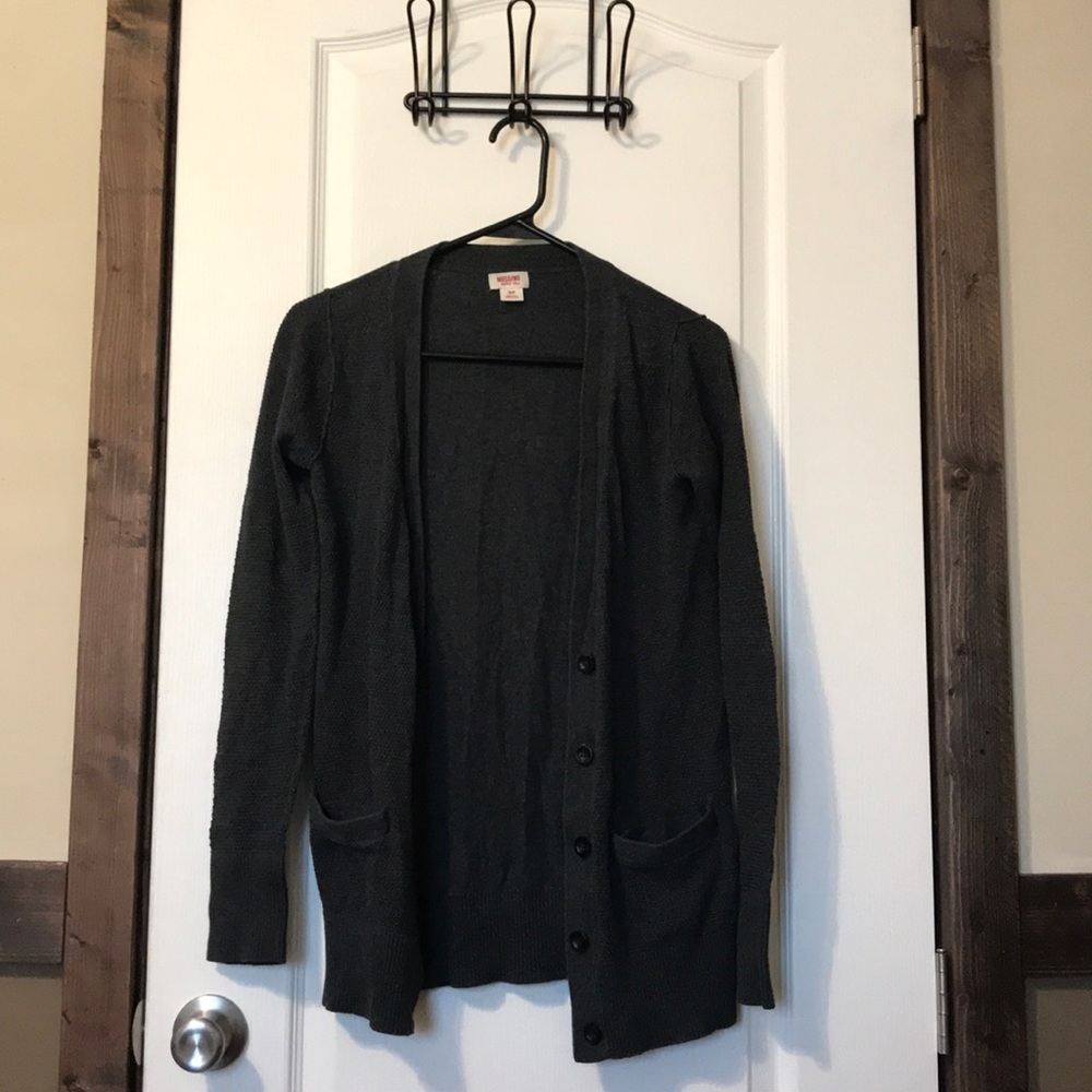 Gray cardigan